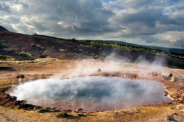 Gejzery – atrakcja turystyczna i potencjał energetyczny Islandii
