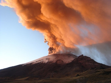 Popocatepetl, wulkan w Meksyku centralnym.