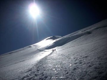 Kazbek (5047 m n.p.m.) – jeden z najwyższych szczytów Gruzji