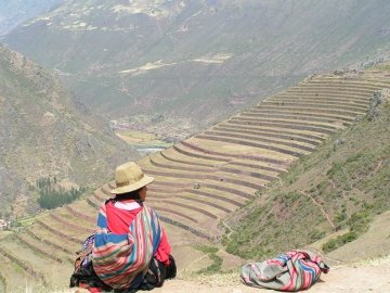 Tarasy na słynnej trasie do Machu Picchu