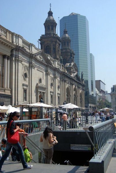 Santiago de Chile – nowoczesność przeplatająca się w zamierzchłymi czasami