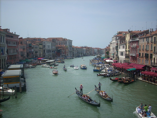 Wenecja, widok z mostu Rialto