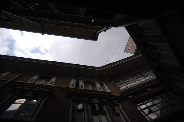 Ciemne zaułki Bukaresztu