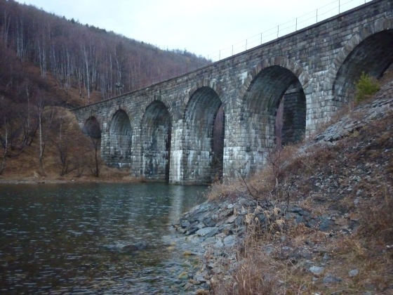jeden z wielu wiaduktów na trasie kolei korugobajkalskiej