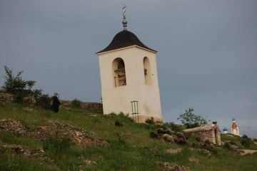 Zabudowania klasztorne w Orheiul Vechi