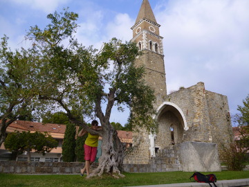Zabytki słoweńskiej części Istrii - kościół Św. Bernardyna w Portorož.