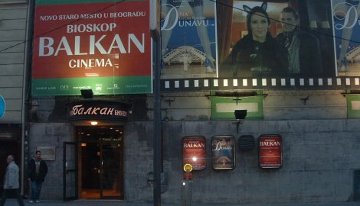 Ten naród uwielbia kinematografię. Na przełomie lutego i marca odbywa się tutaj FEST- Belgrade Film Festiwal, jeden z największych w Europie Wschodniej. Na zdjęciu jedno z kin w Belgradzie.