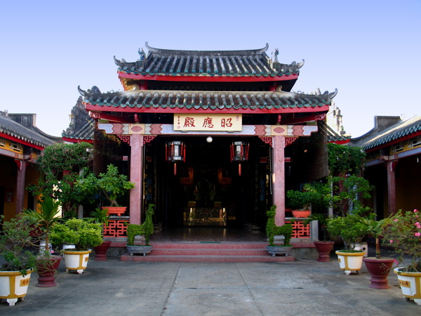 W Hội An  znajduje się wiele urokliwych świątyń.